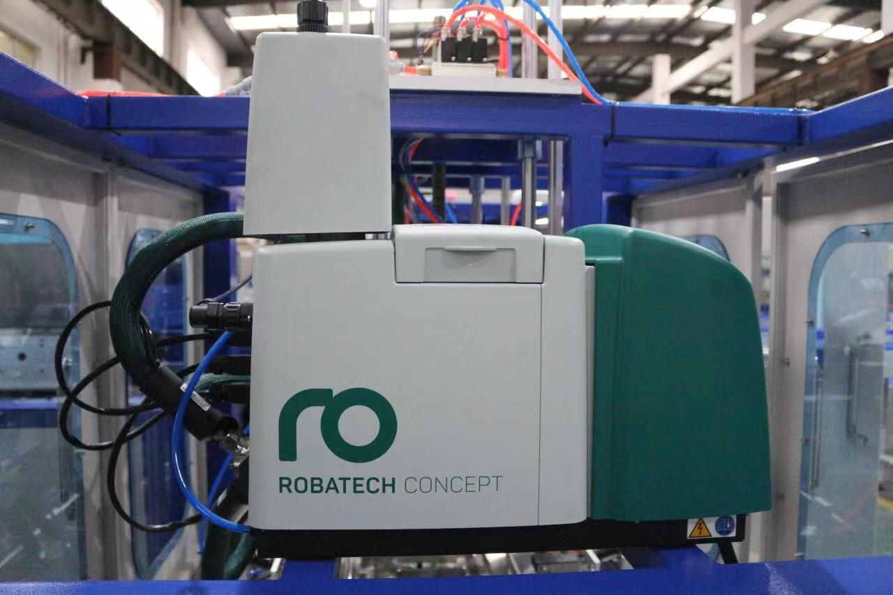 One piece type case packer