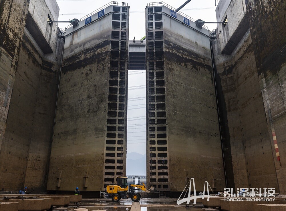 Navigation Lock Systems