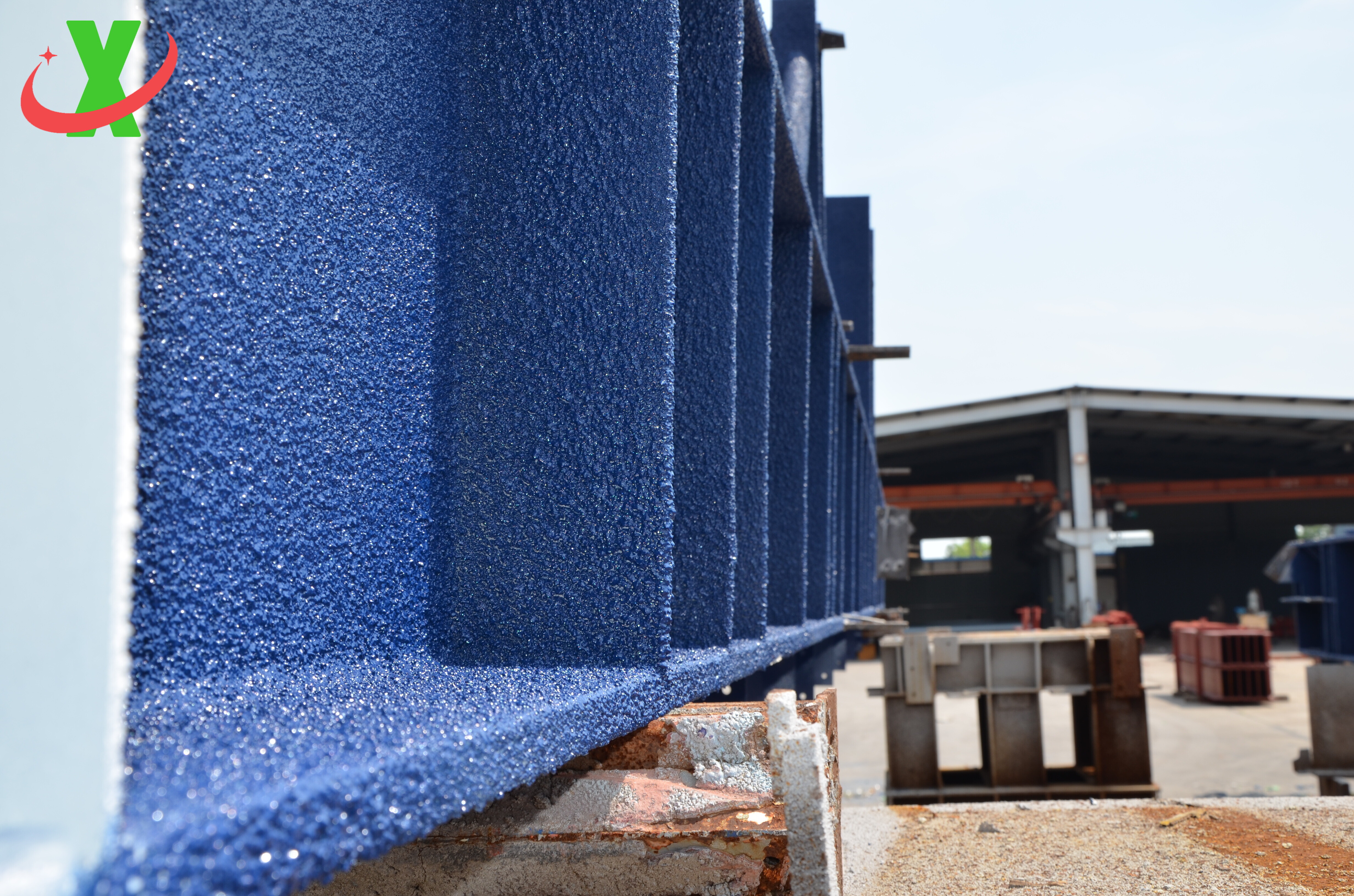 Application of fire-retardant coatings in steel structures