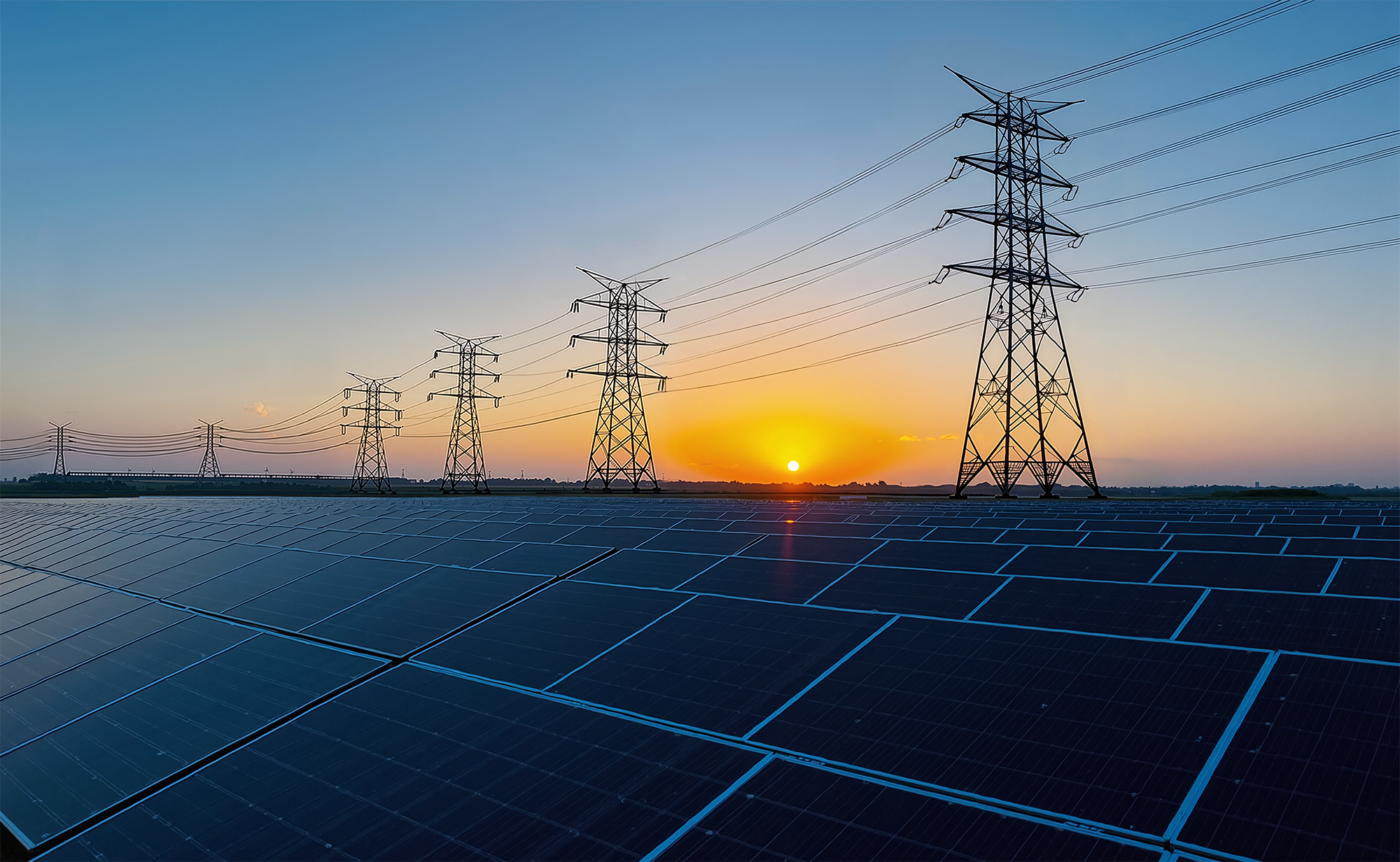 花瓣素材_常规内容-建筑系列写实感清晨晨光下发电站太阳能板群+高压电线图片_194632473