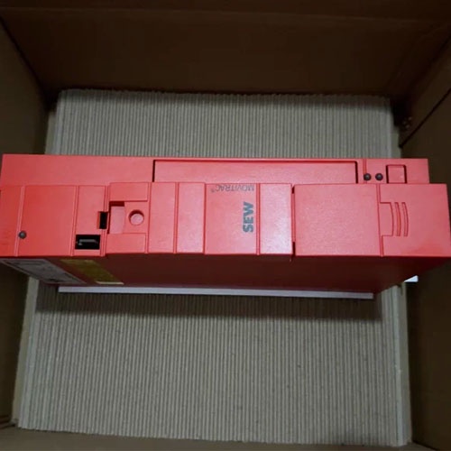SEW EURODRIVE Inverter MC07B0030-5A3-4-00/DF