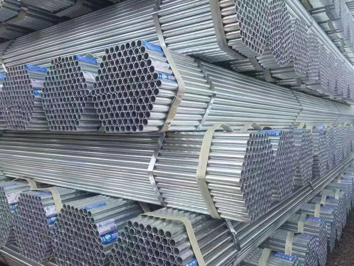 Galvanized Round pipe