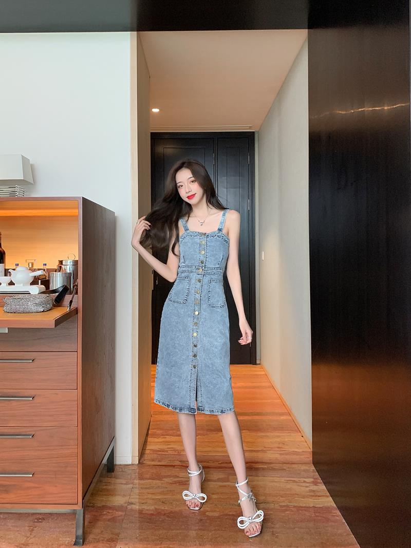 Denim camisole dress5