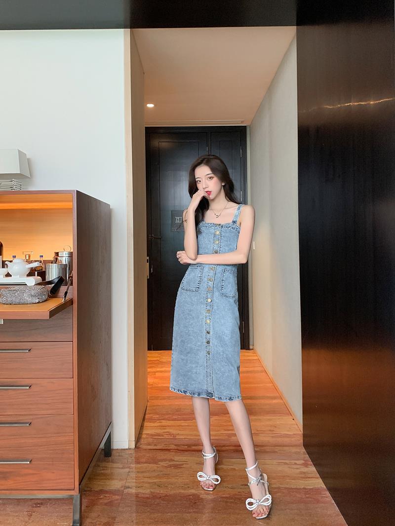 Denim camisole dress5