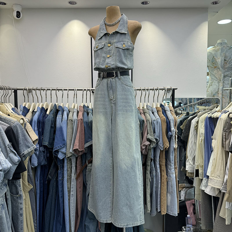 Denim short-sleeved jumpsuit 4