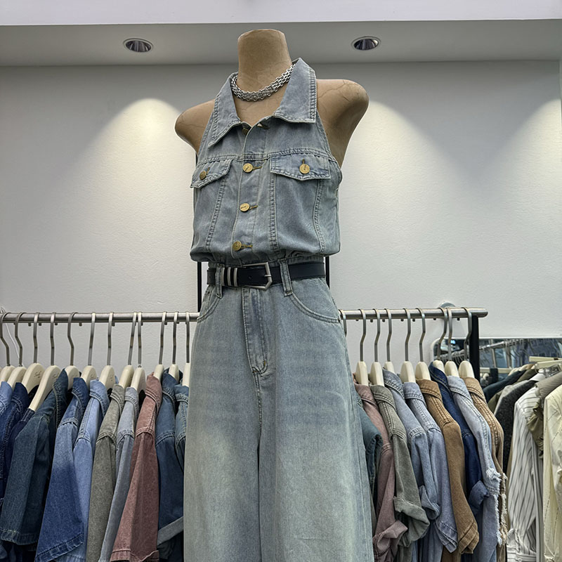 Denim short-sleeved jumpsuit 4