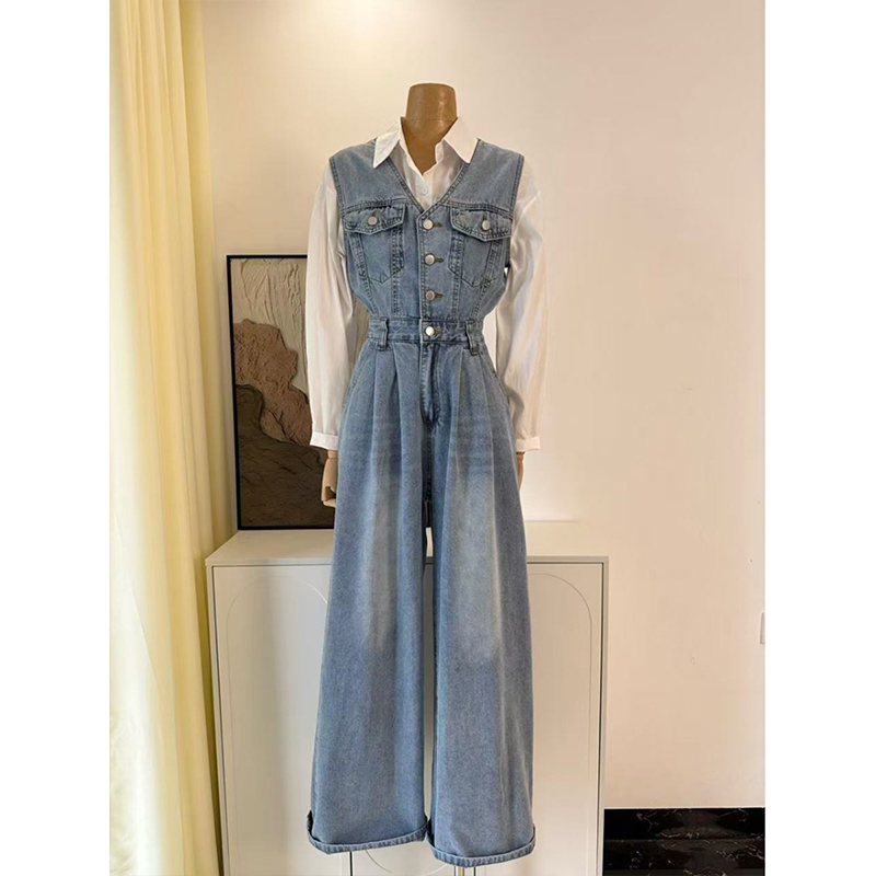 Denim short-sleeved jumpsuit 3