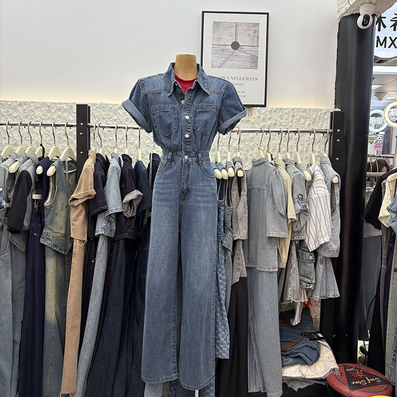 Denim short-sleeved jumpsuit 2