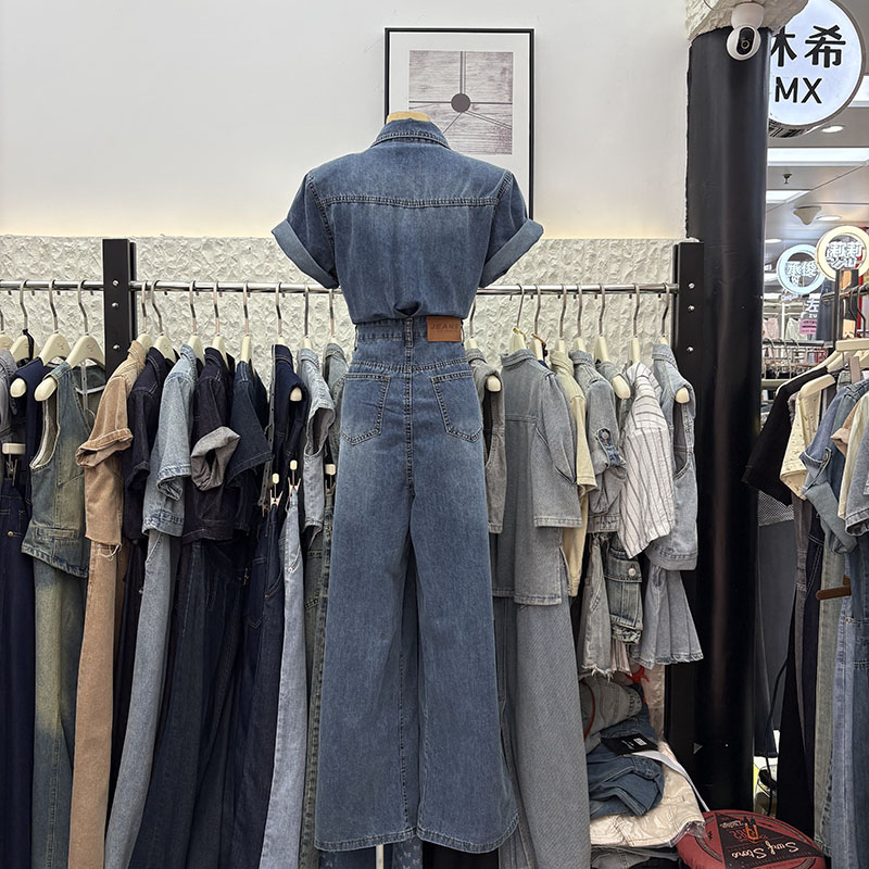 Denim short-sleeved jumpsuit 2