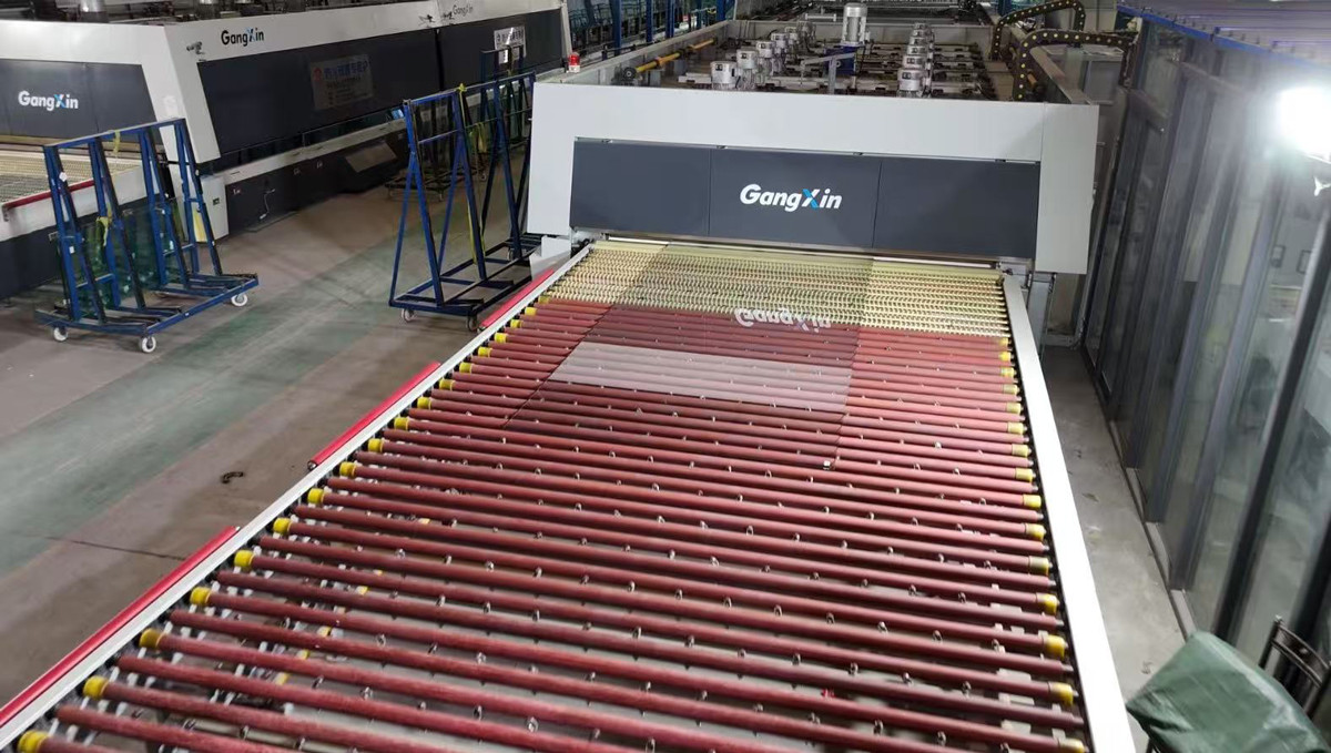 gangxinglasstemperingfurnace-(2) Cómo seleccionar los 4 componentes principales de un horno de templado de vidrio en 2026 — Evite los escollos en la elección de equipos en 3 pasos