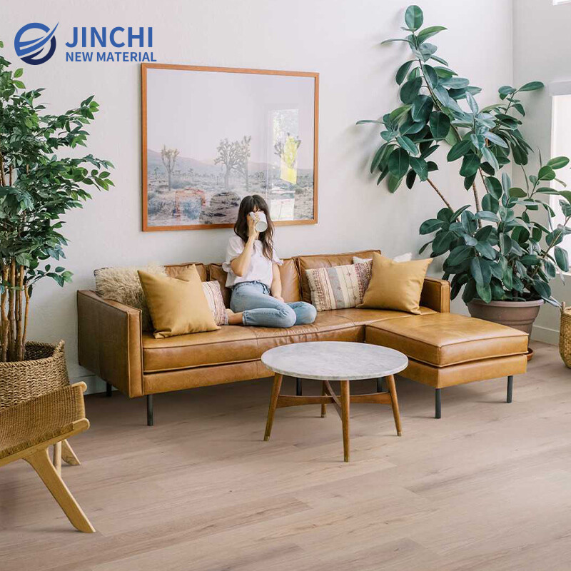 Extra-wide, wear-resistant oak flooring
