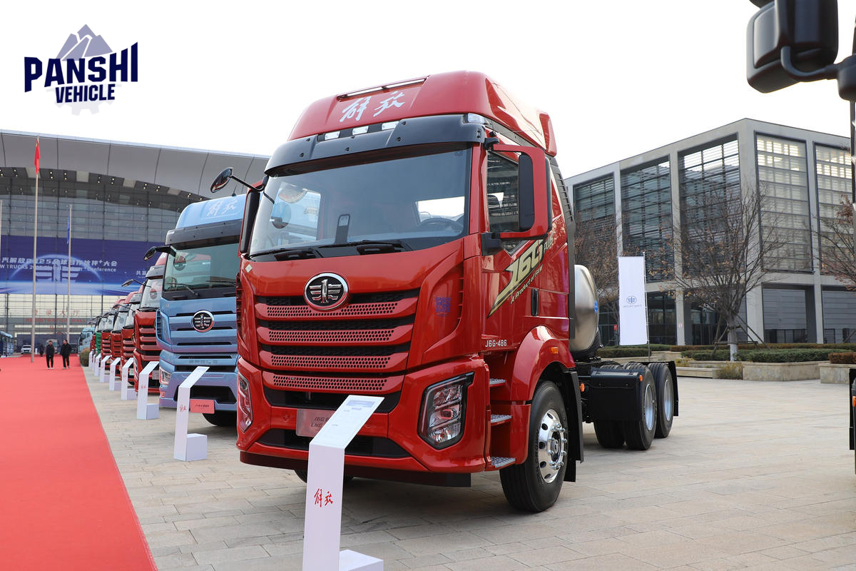 FAW Jiefang J6G 480hp 6x4 LNG tractor