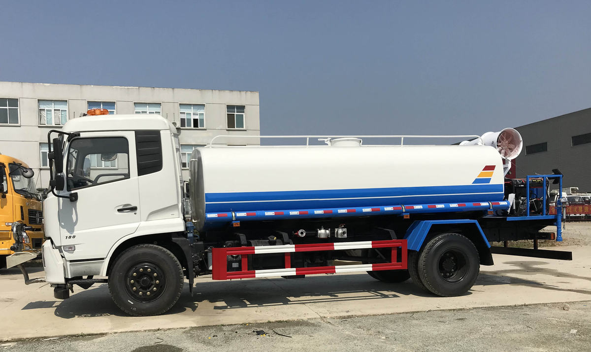 Smart Water Trucks Revolutionize Urban Watering and Dust Control 