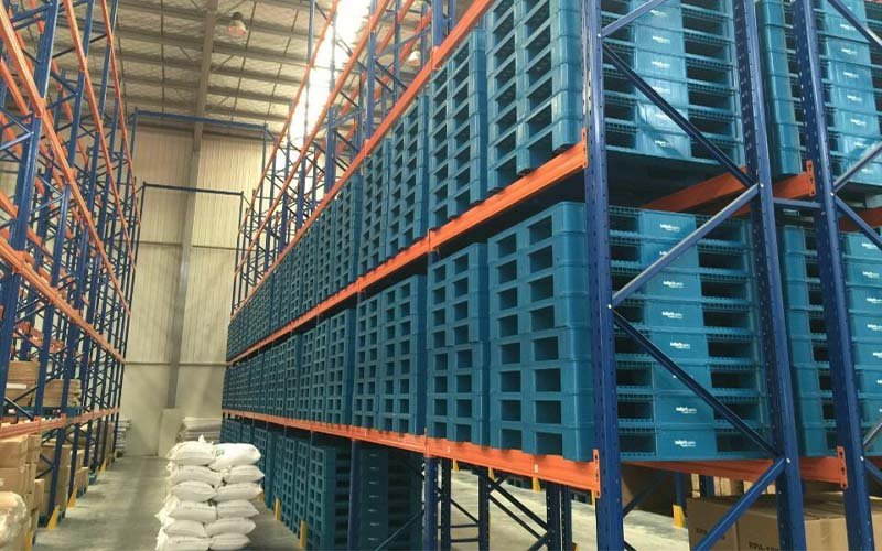 Are Plastic Pallets the Future of Sustainable Logistics?