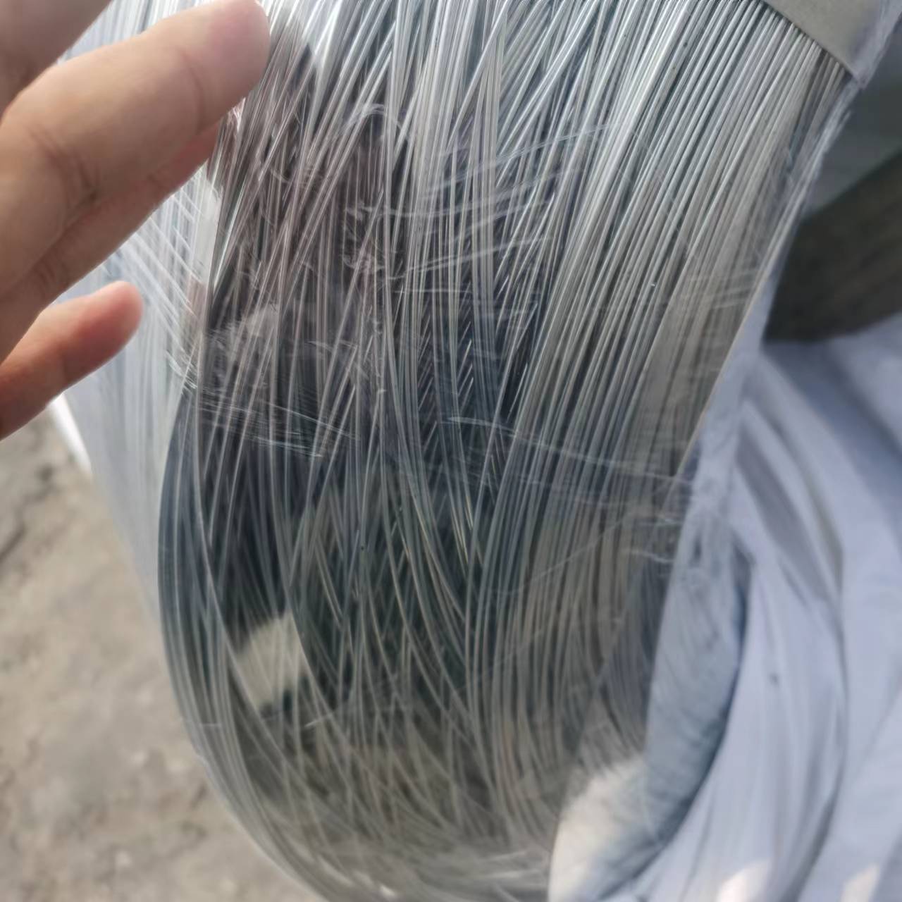 Galvanized Wire: Types, Advantages, and Applications