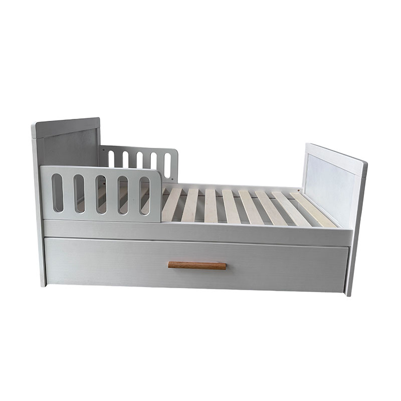 Baby Crib，Height Adjustable Wooden Baby  Crib