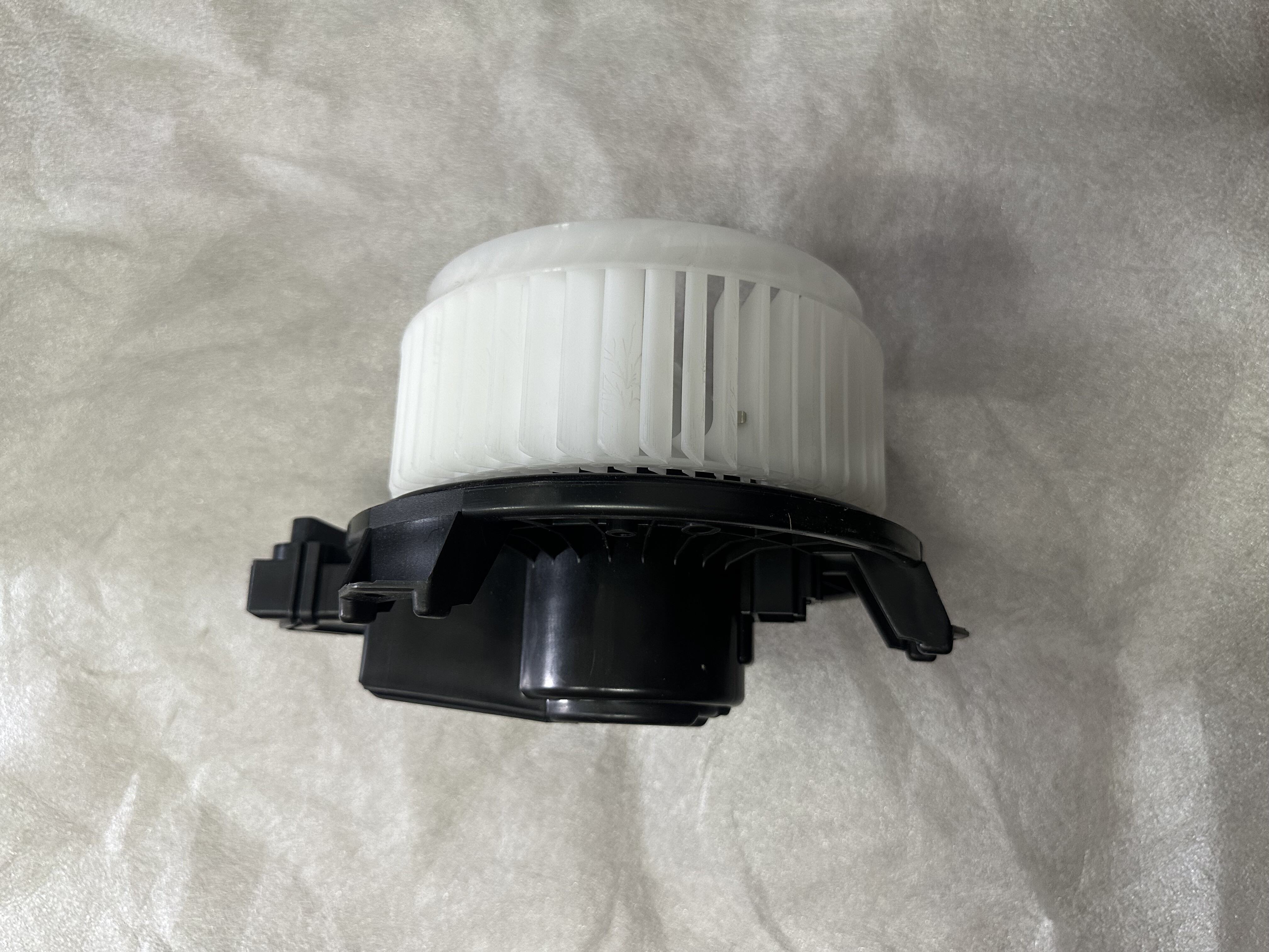 卡特320D 小松  8  24V 