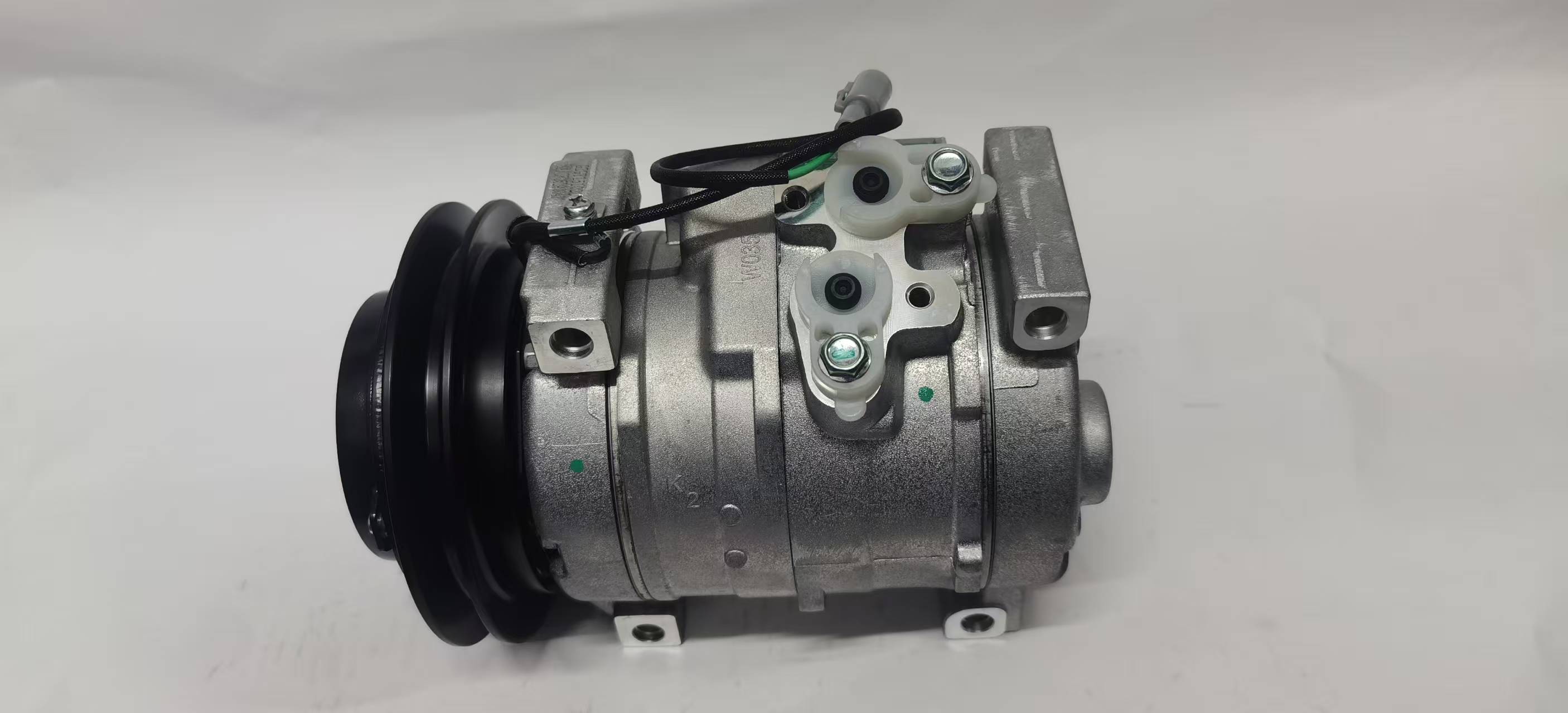 东风多利卡 1A-133 24V
