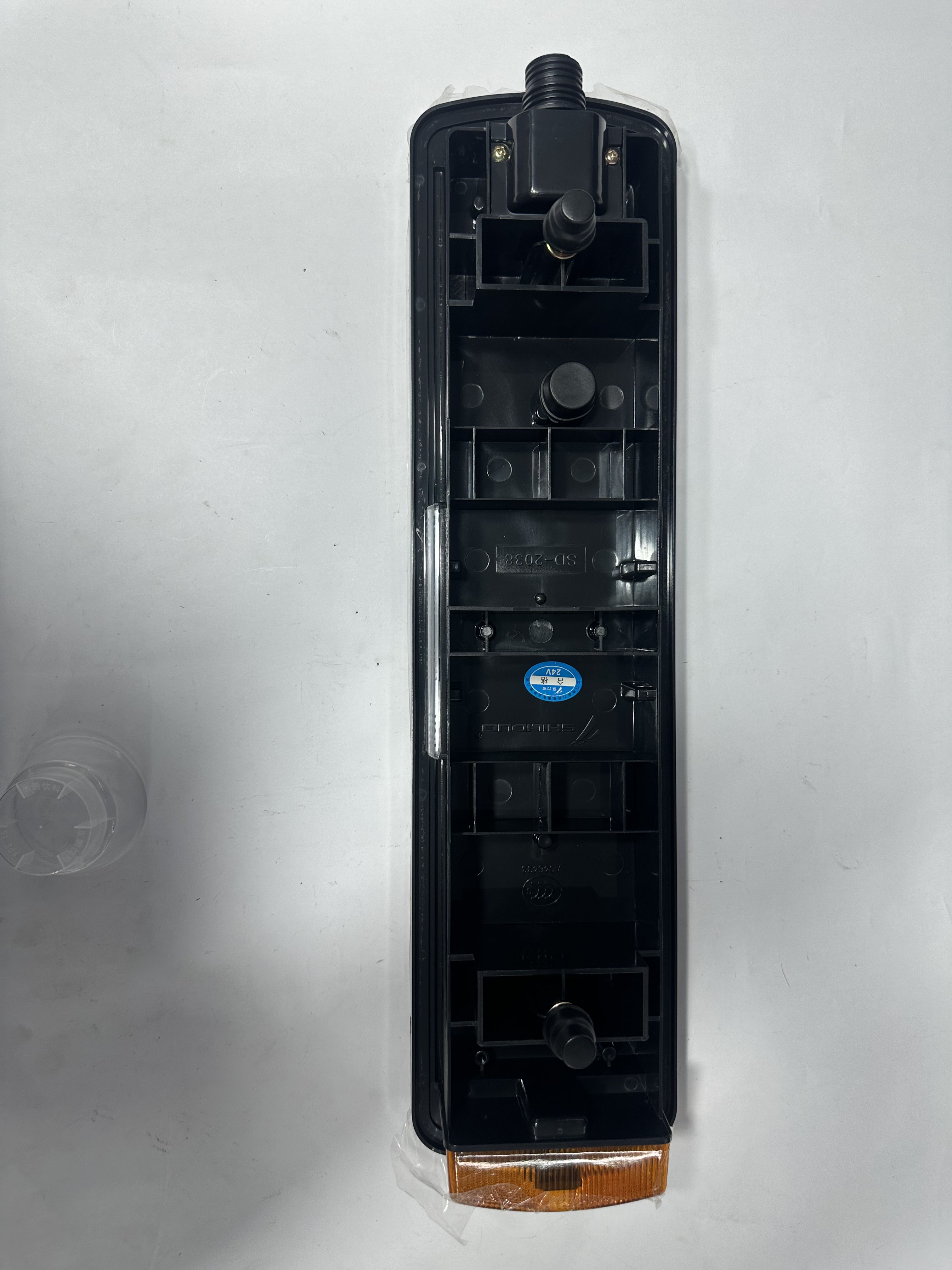 L   SD-2038
