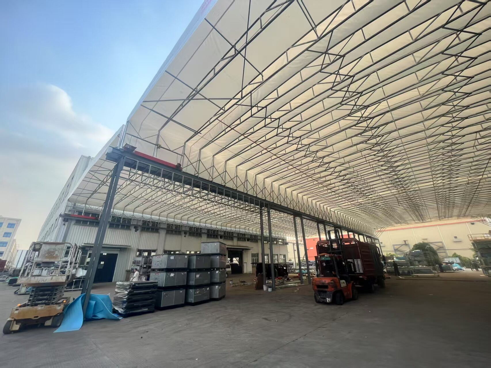 Prefabricated Steel Frame PVDF PTFE ETFE Tensile Fabric Outdoor Membrane Structure