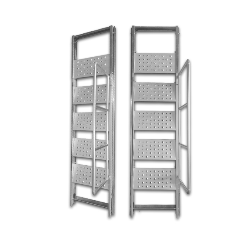 Aluminum alloy folding ladder for fire trucks