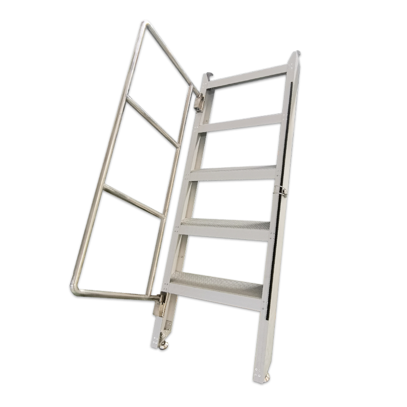 Aluminum alloy folding ladder for fire trucks