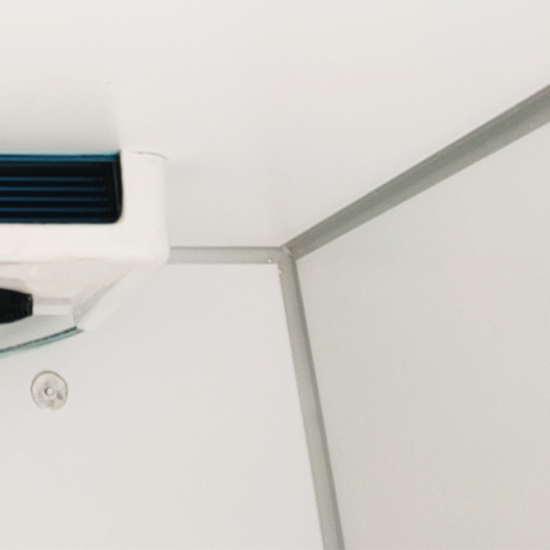 Inner aluminum angle corner covers for reefer trucks