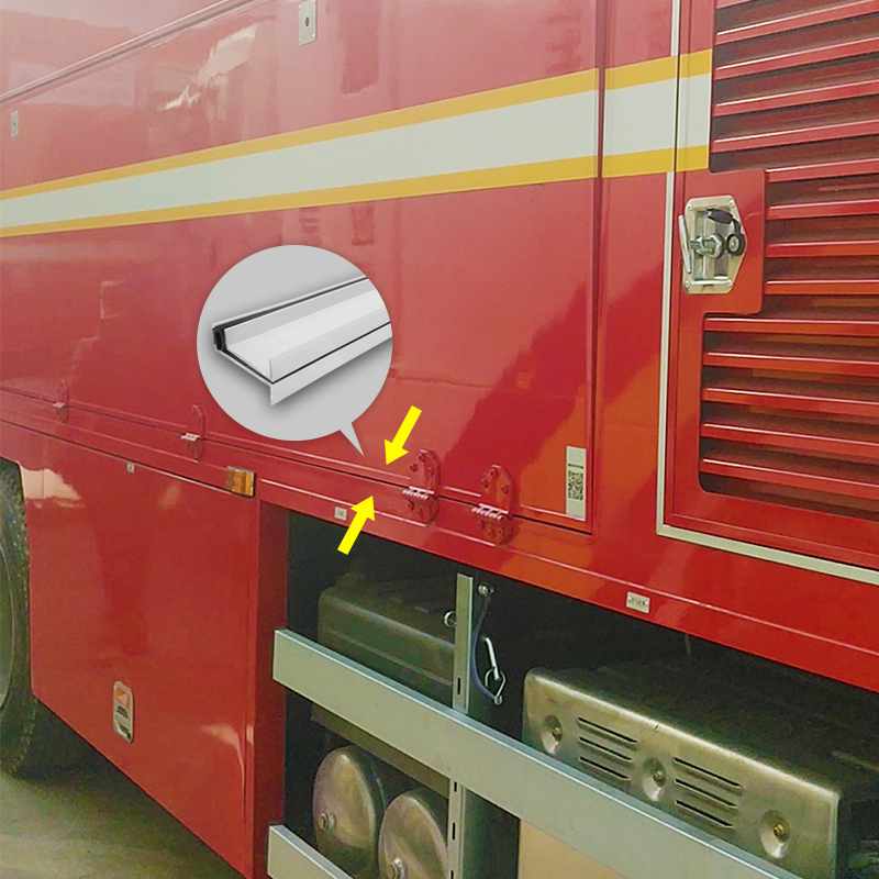 RV/food truck rear door and side door sealing aluminum profiles