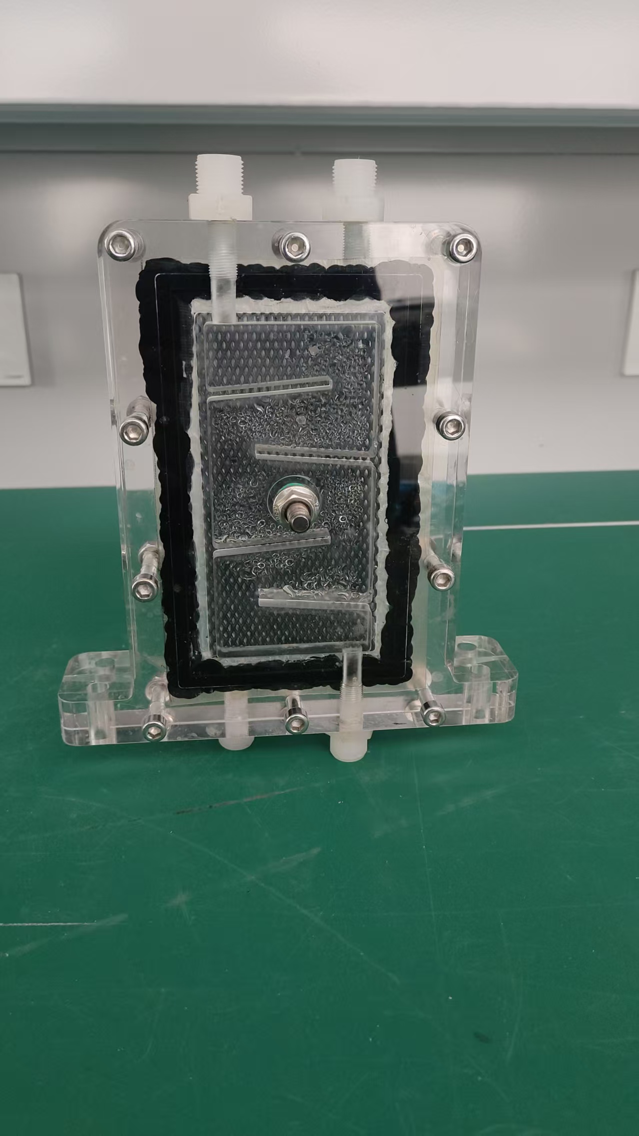 Diaphragm Electrolyzer