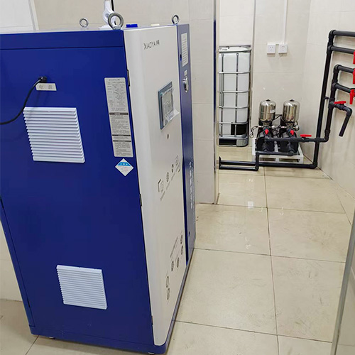 Hypochlorous acid generator for medical disinfection