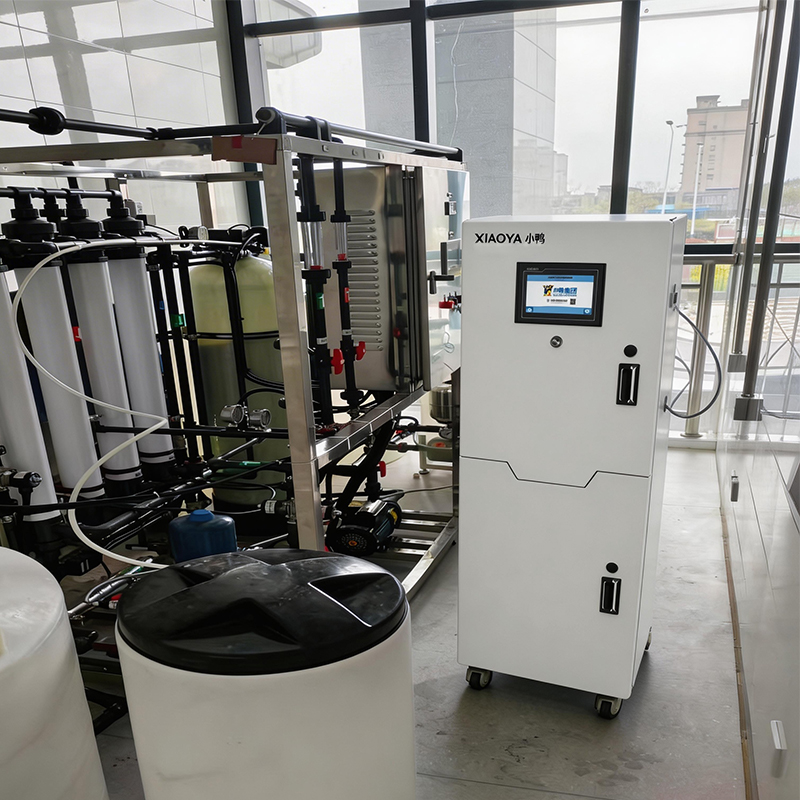 Hypochlorous Acid Generator for Medical Device Cleaning