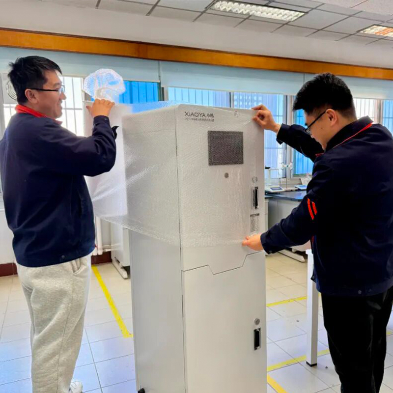 Hypochlorous Acid Generator for Medical Device Cleaning