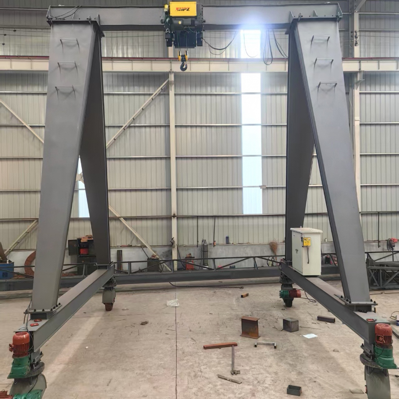 Multifunctional trackless crane