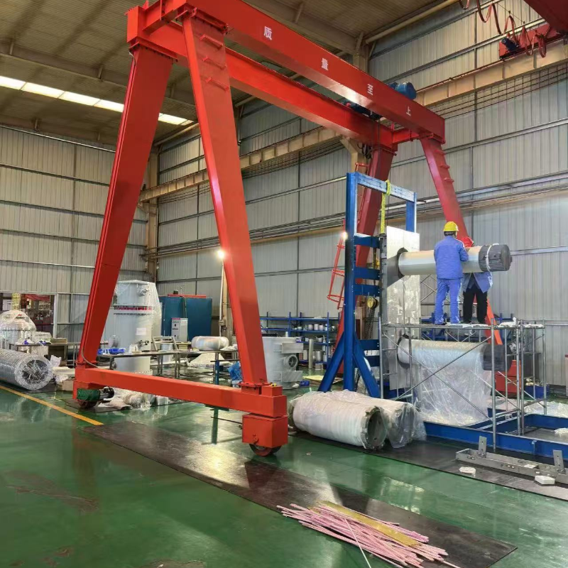 Multifunctional trackless crane