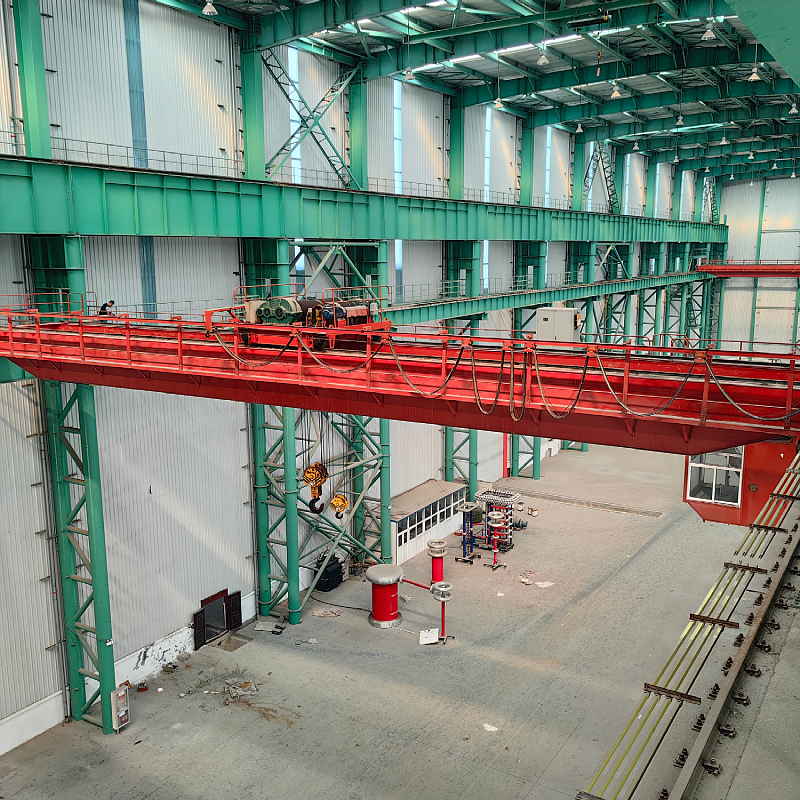 Electric double-girder bridge crane