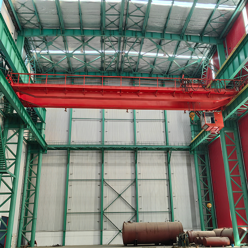 Electric double-girder bridge crane