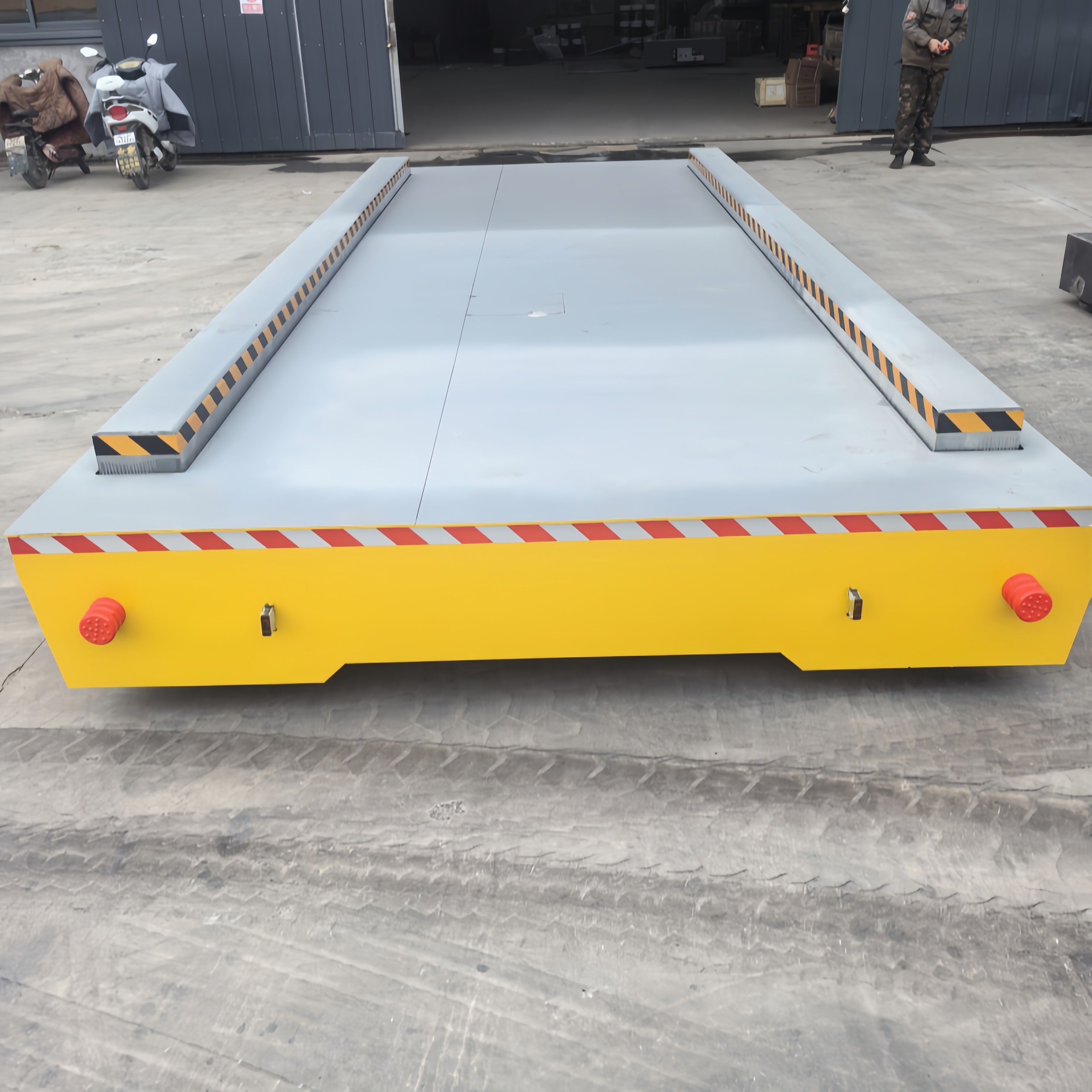 Electric Flat Car with Lifting Function