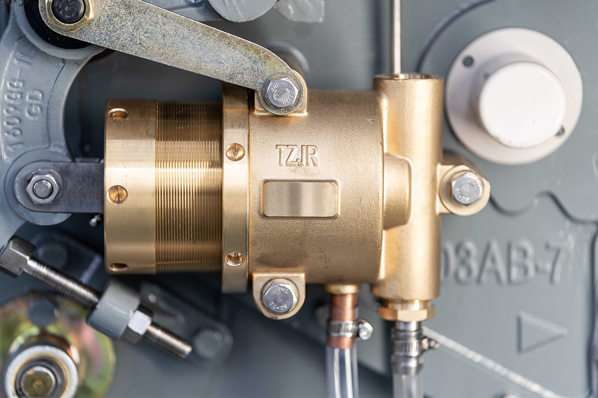 MAI 001 Series Water Jet Loom