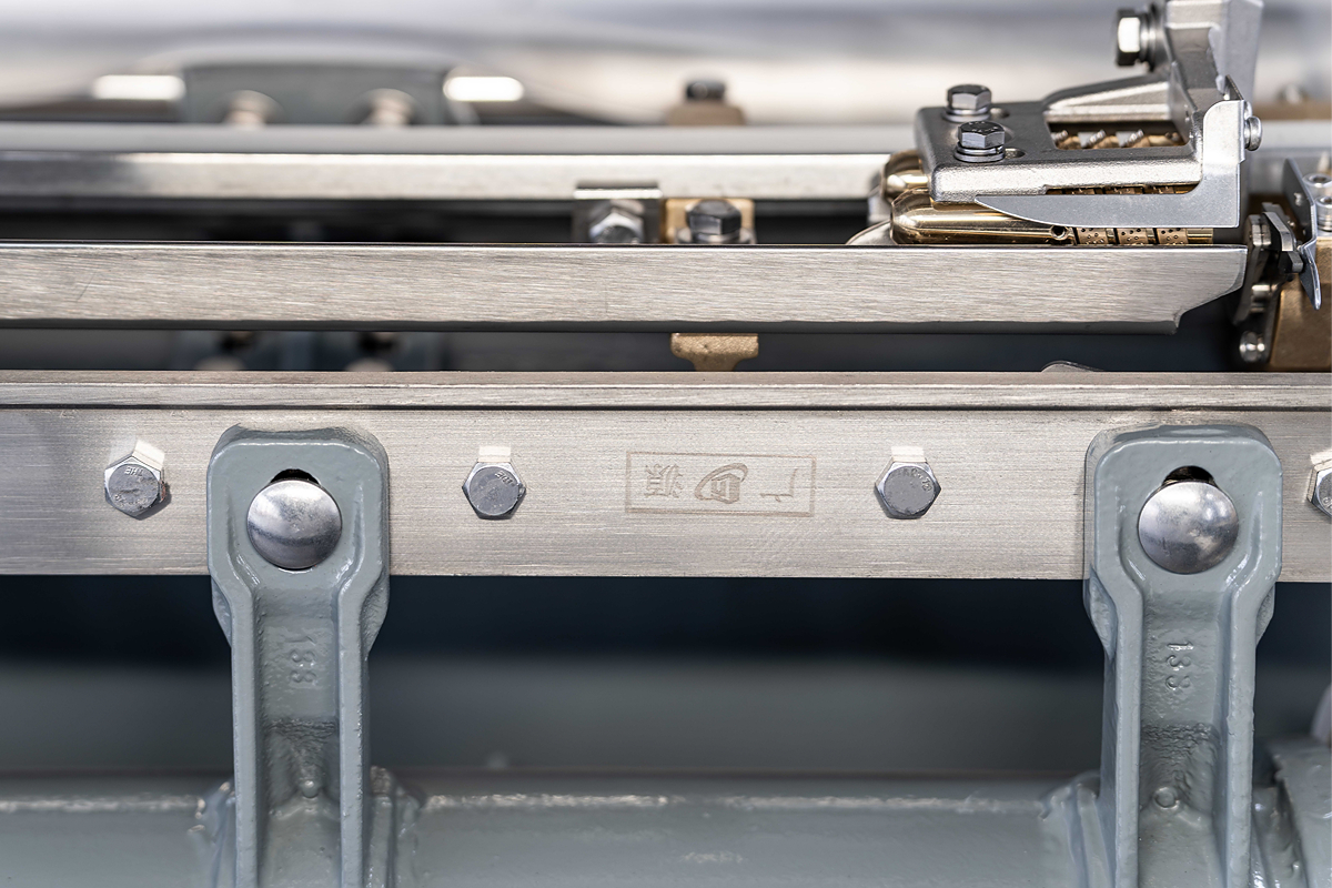 MAI 001 Series Water Jet Loom