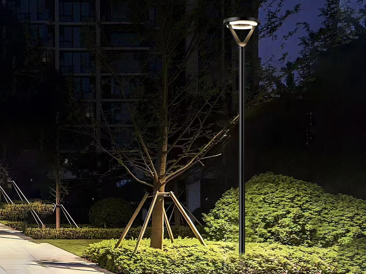 Solar garden lights