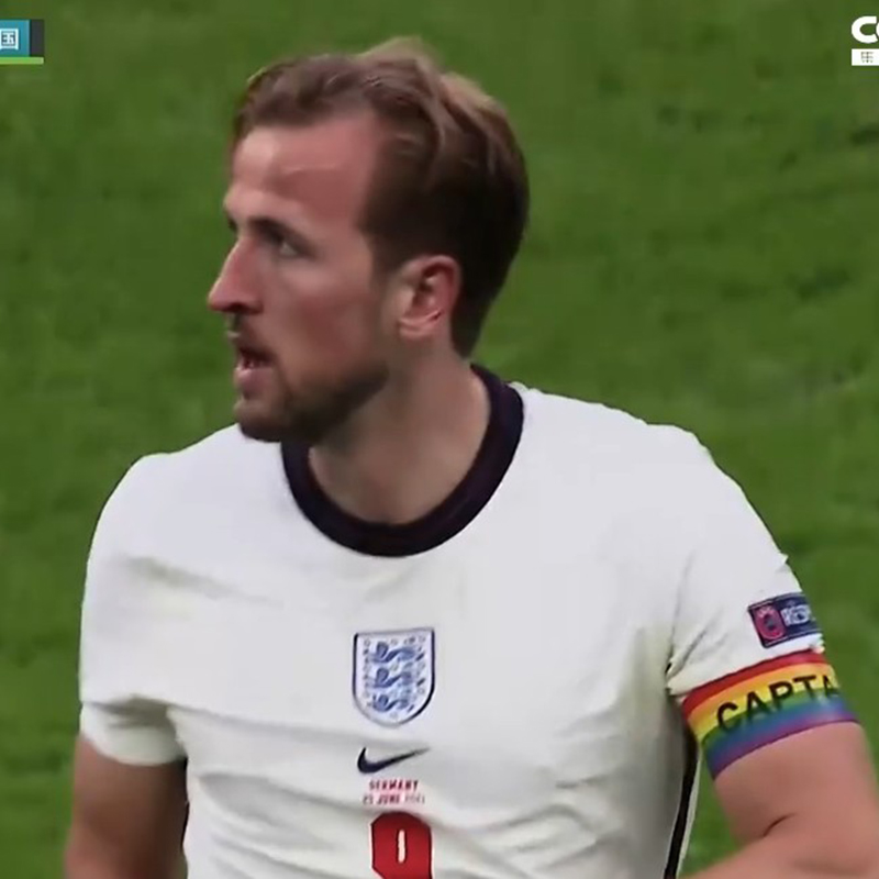 Captain's armband premier league bundesliga color