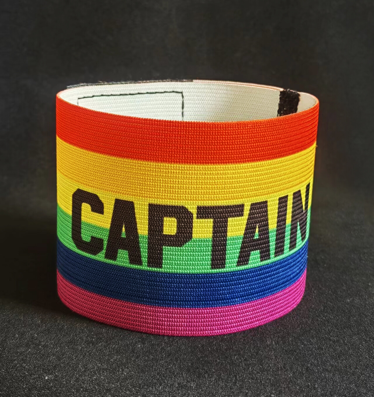 Captain's armband premier league bundesliga color