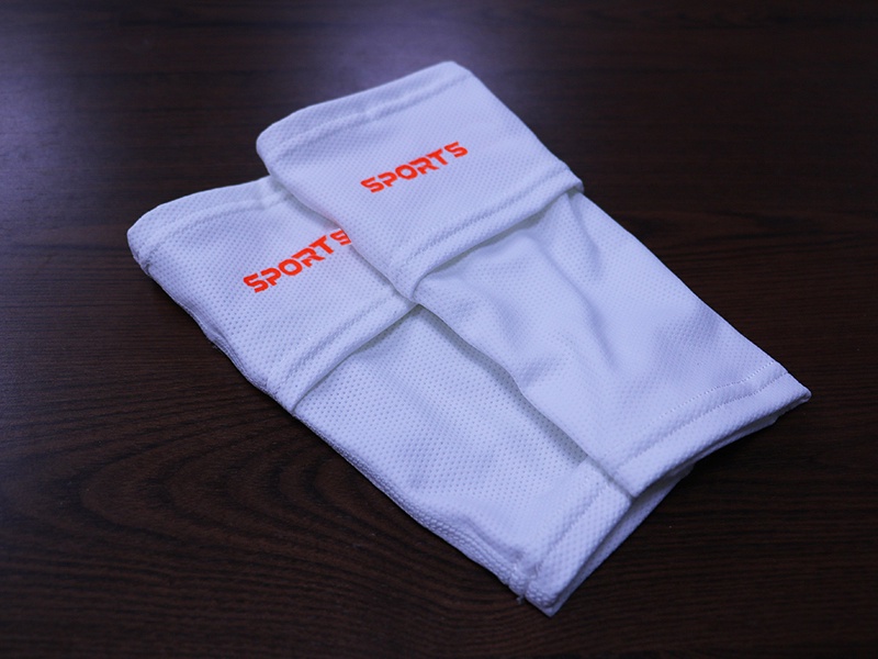 soccer shinpads adult and children sizes shinpads socks 