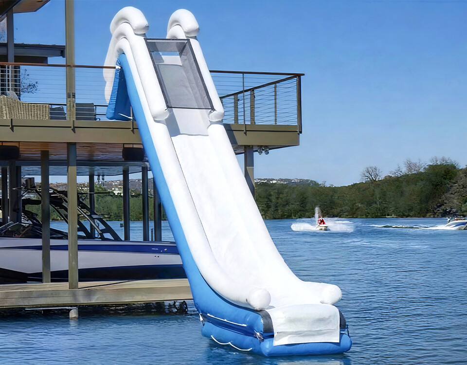 Yacht inflatable slide