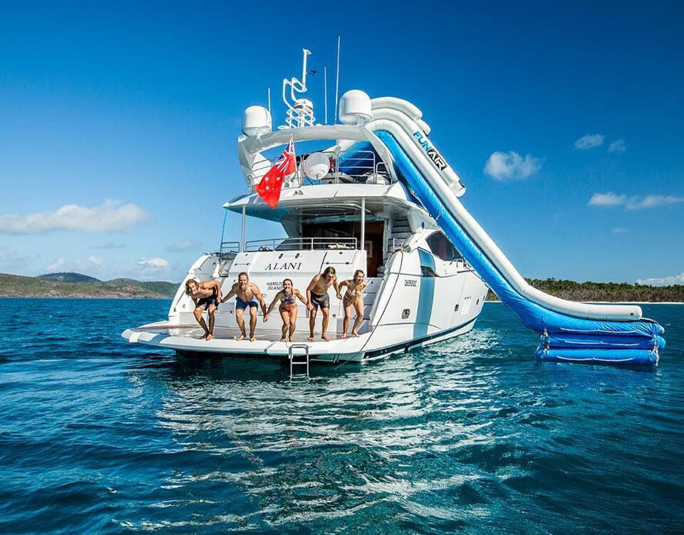 Yacht inflatable slide