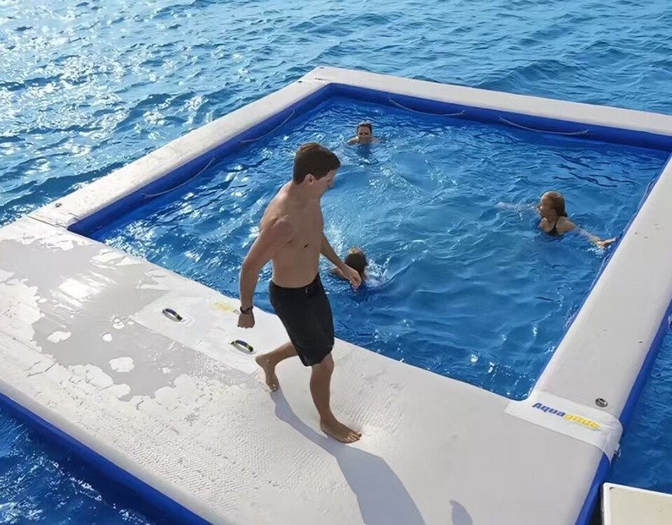Sea pool inflatable