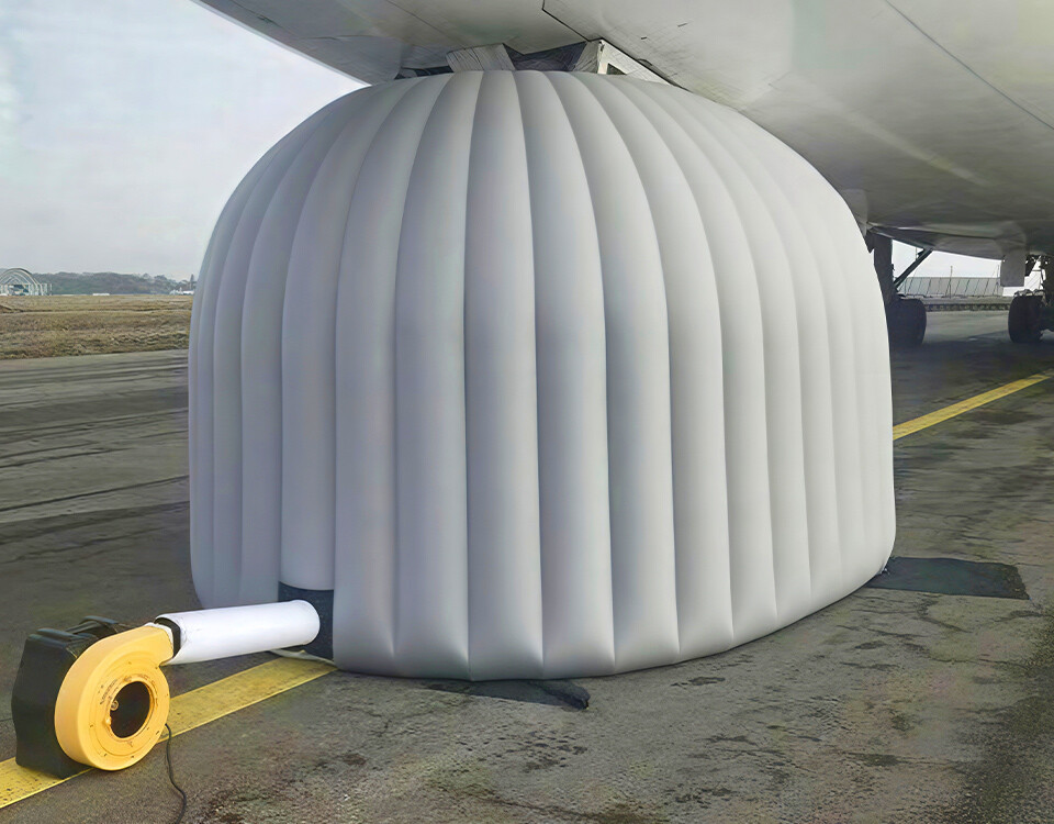 Hangar maintenance tent-01