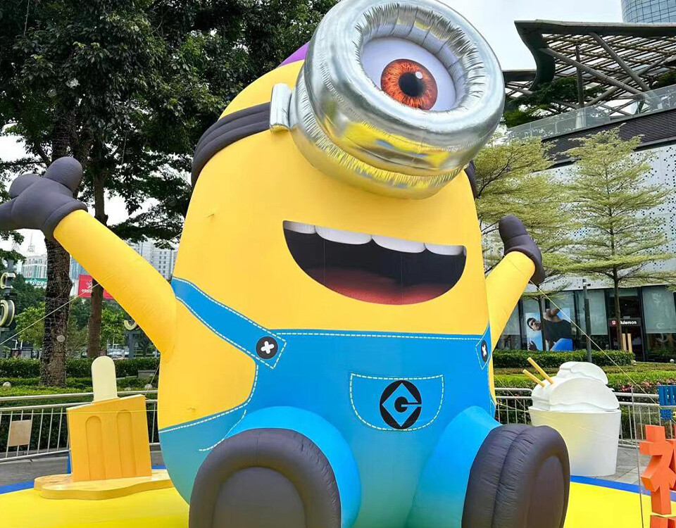 Inﬂatable Visual Merchandising Items-2