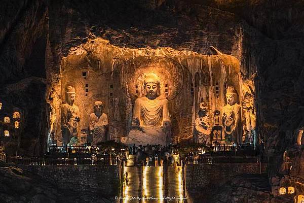 4 Days & 3 Nights Customized Tour in Luoyang (Peony Viewing Available in April)