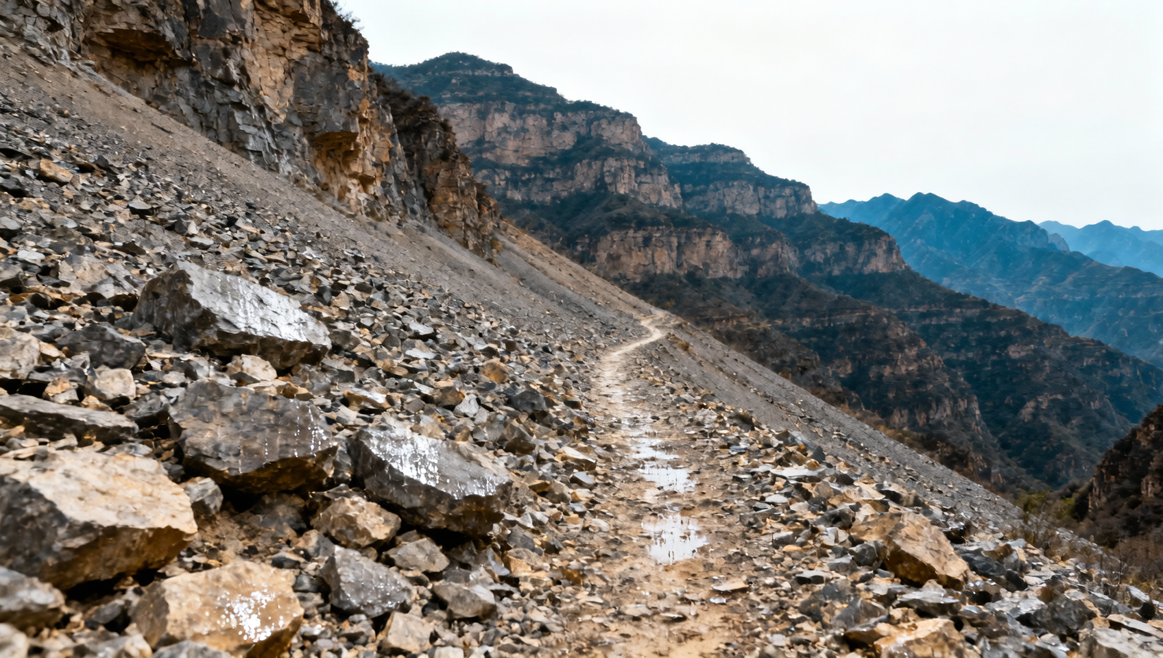 Henan Baligou Hiking Route Takes 40 Minutes Longer Than Planned? Field Test Reveals Efficiency of Three Gravel Slopes and Blind Zone Compensation